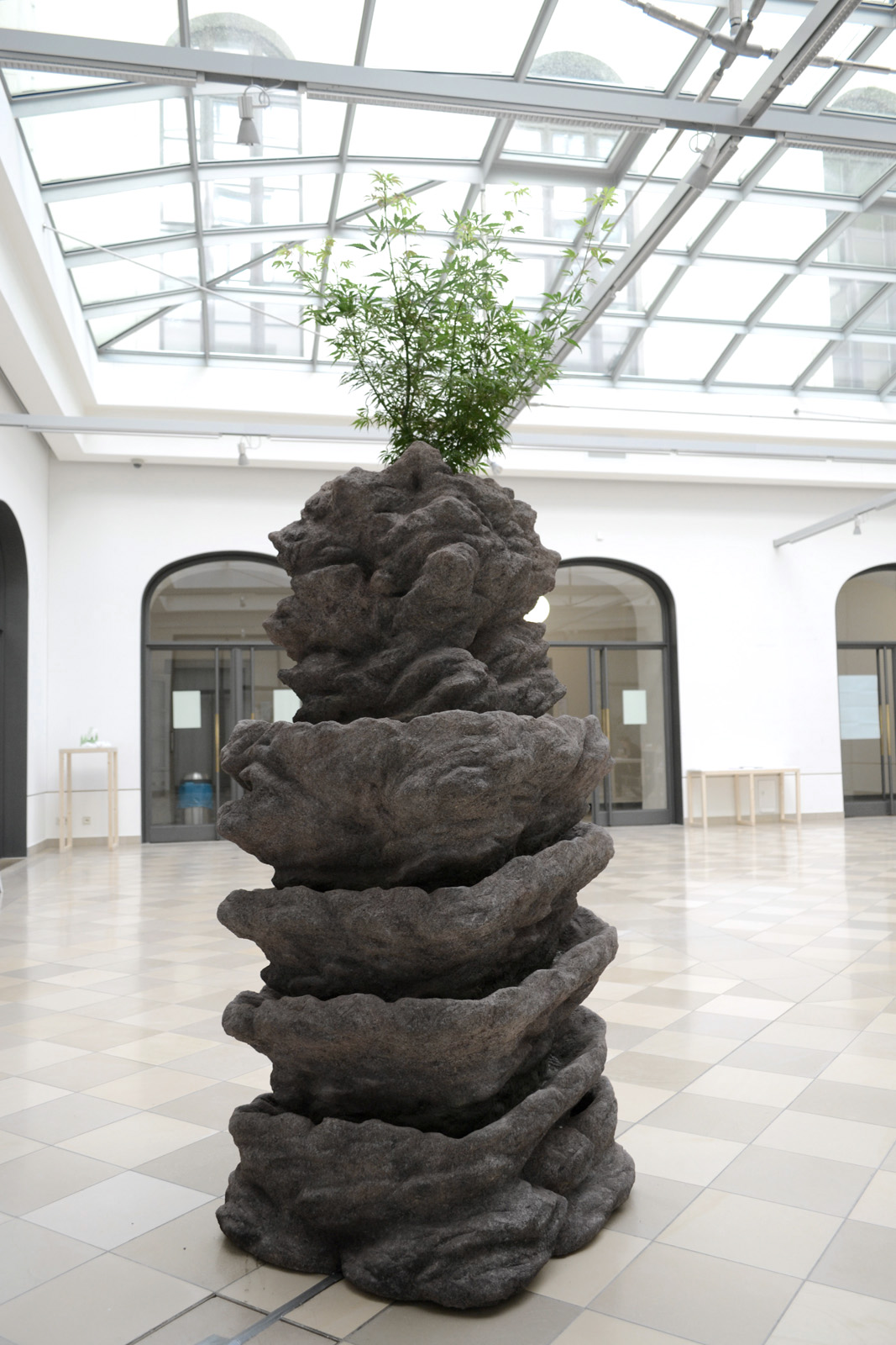 Michel Aniol Skulptur Occiriental Lounge Kleine Humboldt Galerie Berlin Kunst